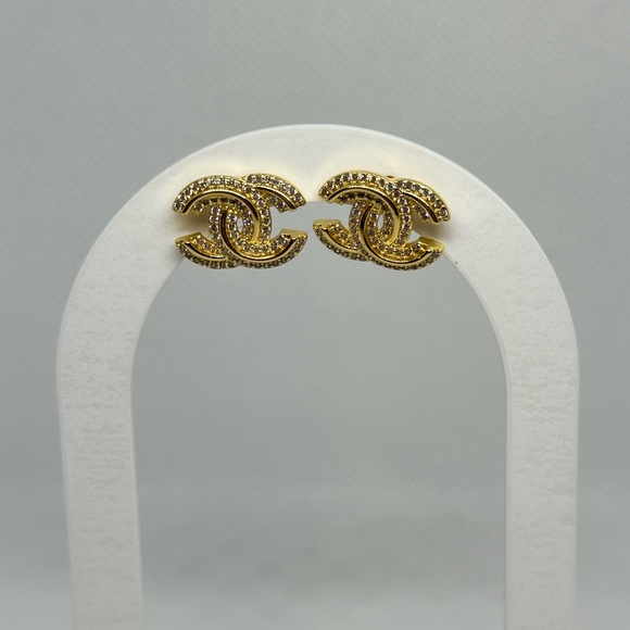 Earring - Picture 3 of 6